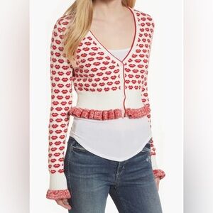 D-Play Kiss Print Cropped Cardigan Ruffle Hem Valentine’s Day Size M